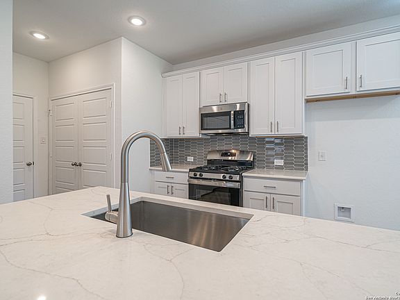 5th image of 2631 Barkey Spring
