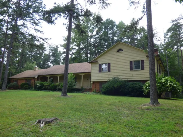1073 Evergreen Trl, Halifax, VA 24558