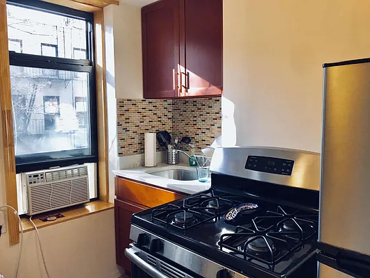 Rented by Compass | media 24