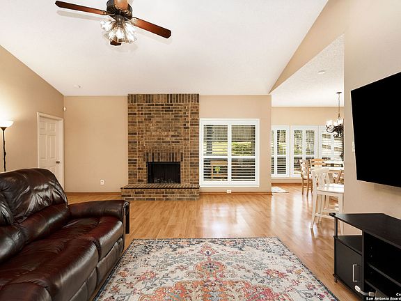 5th image of 13429 CORAM PEAK ST