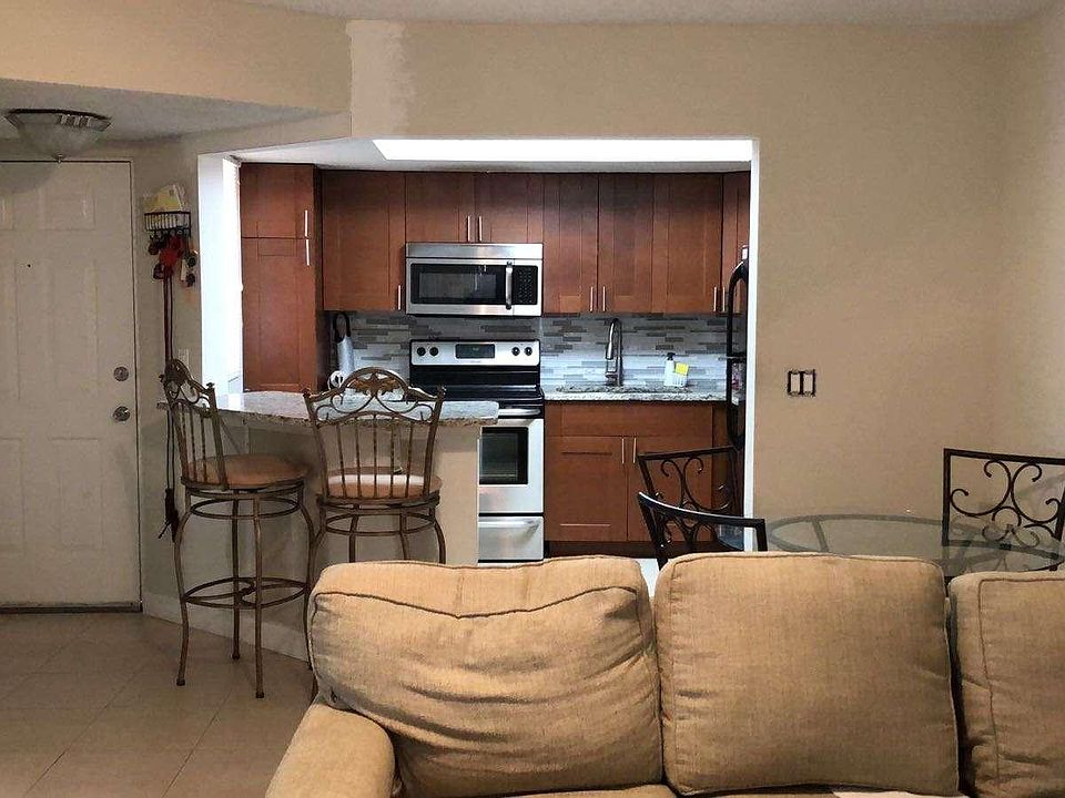 1st image of 1552 SE Royal Green Cir #204