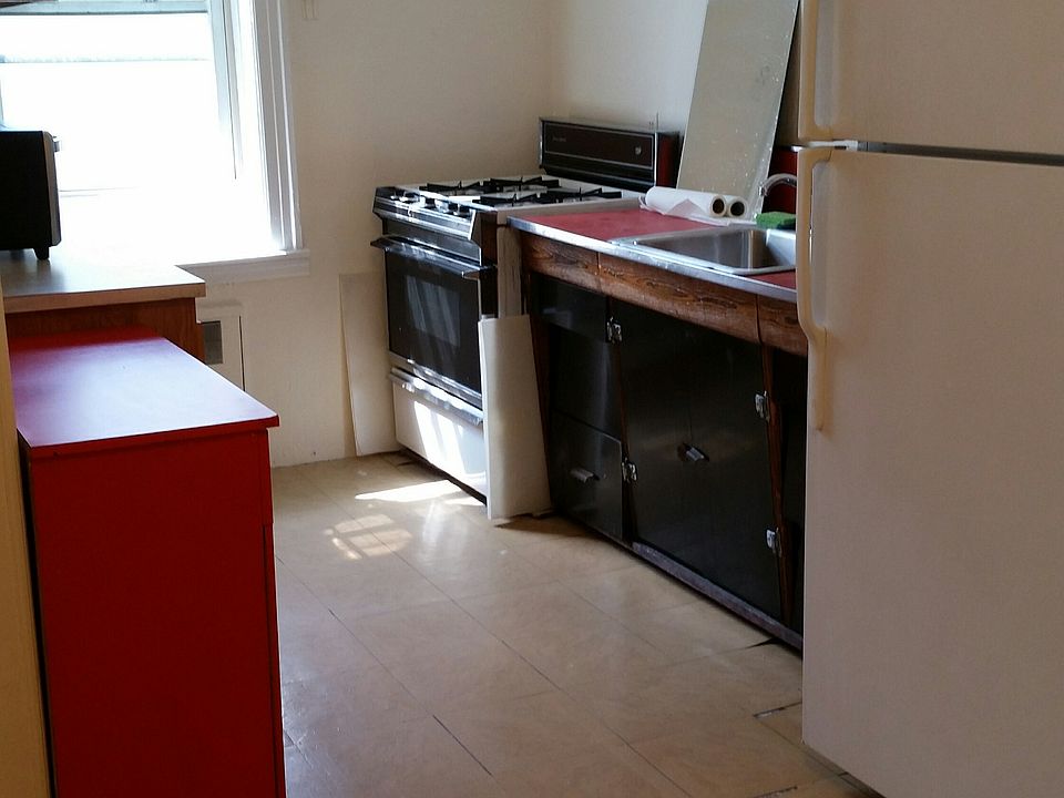 1st image of 546 Prospect Ave #2R