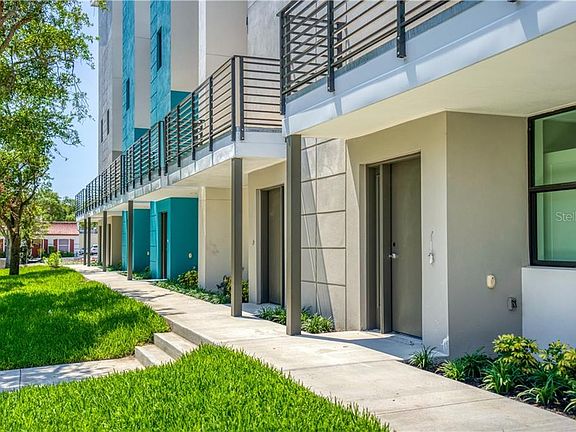 2nd image of 72 Audubon Pl #14