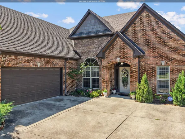124 Waterford Cove Dr, Calera, AL 35040
