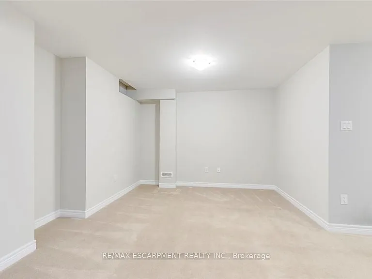 3087 Eberly Woods Dr — Photo 35