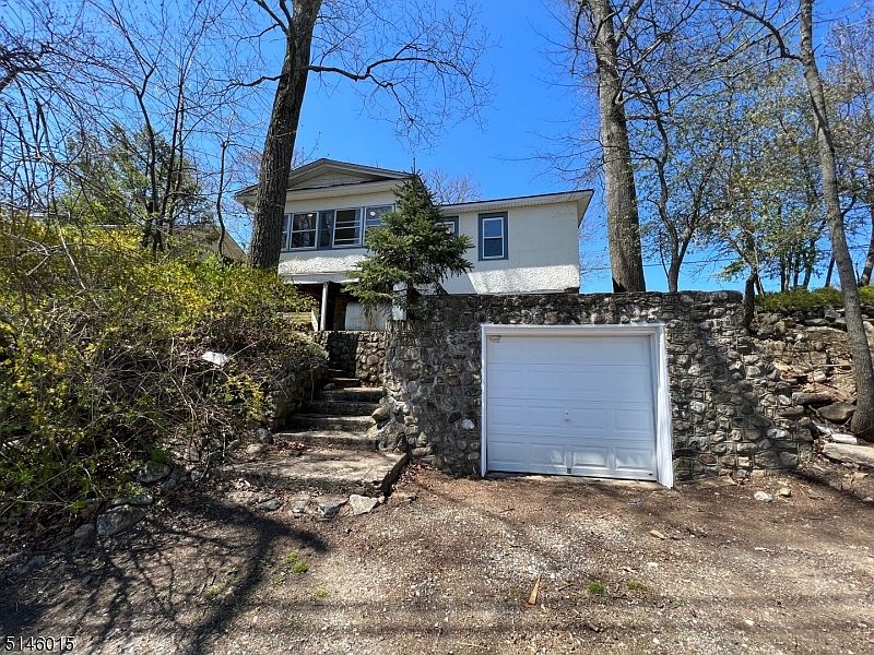 41 W River Styx Rd, Hopatcong, NJ 07843 Zillow