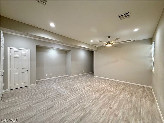 4th image of 9927 Ridgemill St