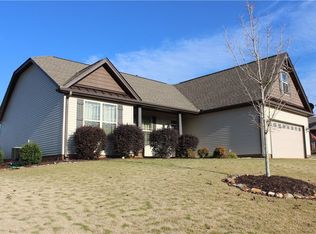 143 Stonegate Dr, Seneca, SC 29678