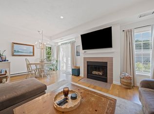 111 Bradford Commons Ln UNIT 111, Braintree, MA 02184