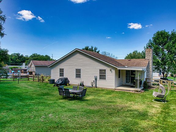 4th image of 1133 Coventry Cir