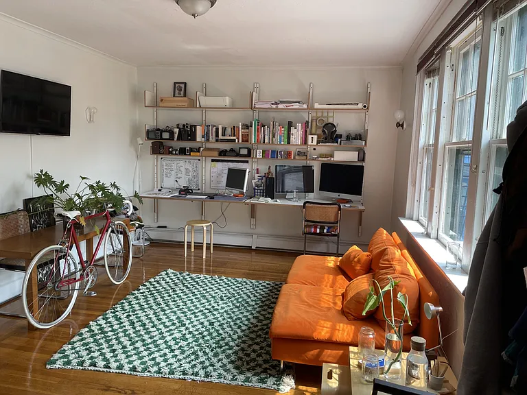 560 Orange St #304 — Photo 5