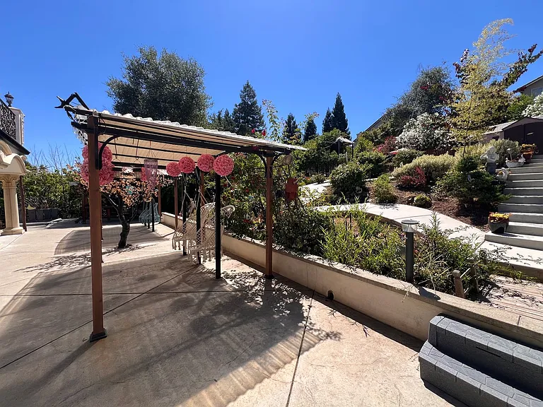 912 Yosemite Ln — Photo 41