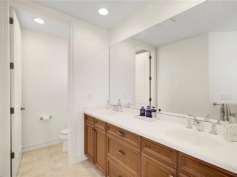 10821 Vivaldi Ct #1901 — Photo 15