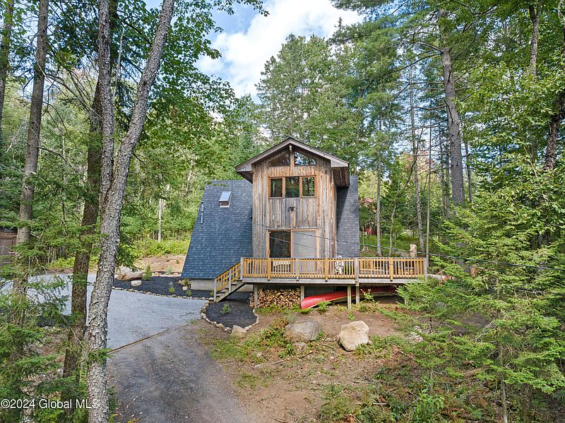 4th image of 149 Lakeview Drive