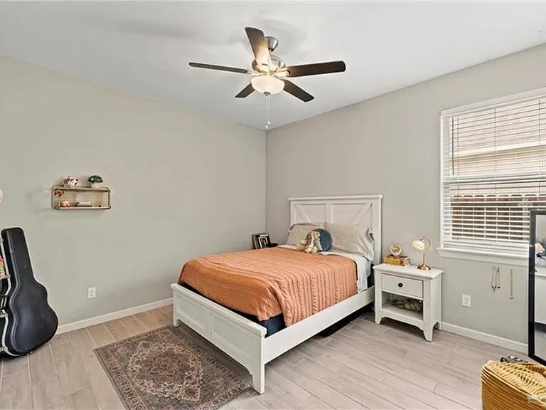 5365 Escondido Pass — Photo 10