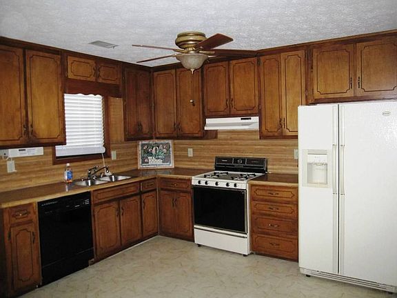 2nd image of 141 Omega Dr