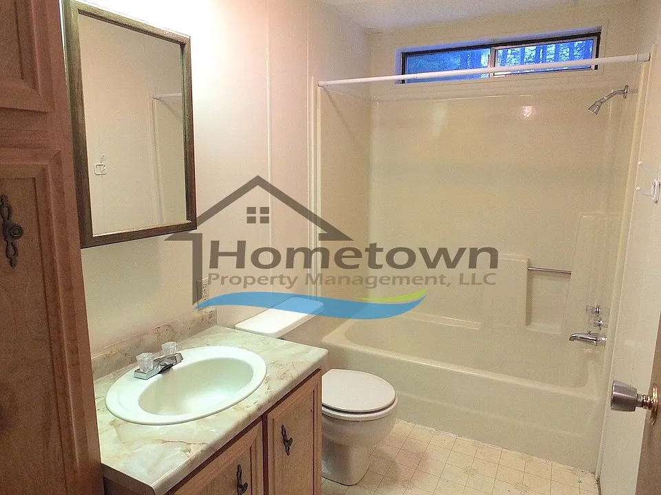 2 bed, 924 sqft, $1,300 — Photo 4