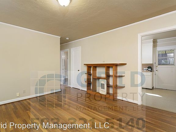 2nd image of 3520 SE 26th Ave #10007579