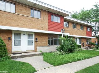 2540 W Jerome St APT C, Chicago, IL 60645