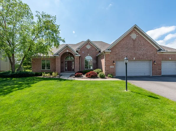 1322 Morning Dove Ln, Antioch, IL 60002