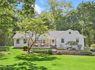 7 Cottontail Rd, Cos Cob, CT 06807