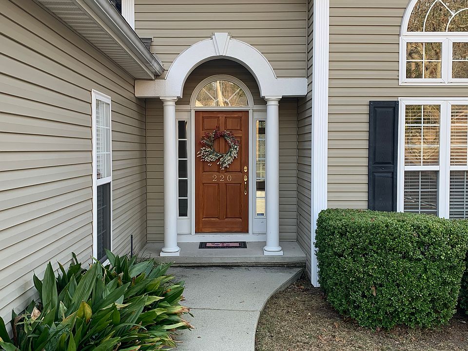 1st image of 220 Buck Point Ct