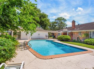 5622 Long Creek Ln, Houston, TX 77088
