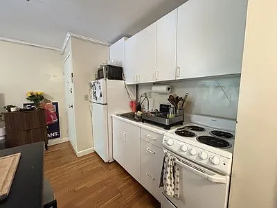 1477A Beacon St #105 — Photo 7