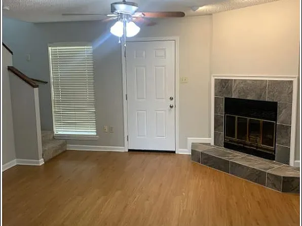 8516 E Cypress Point Ct, Baton Rouge, LA 70809