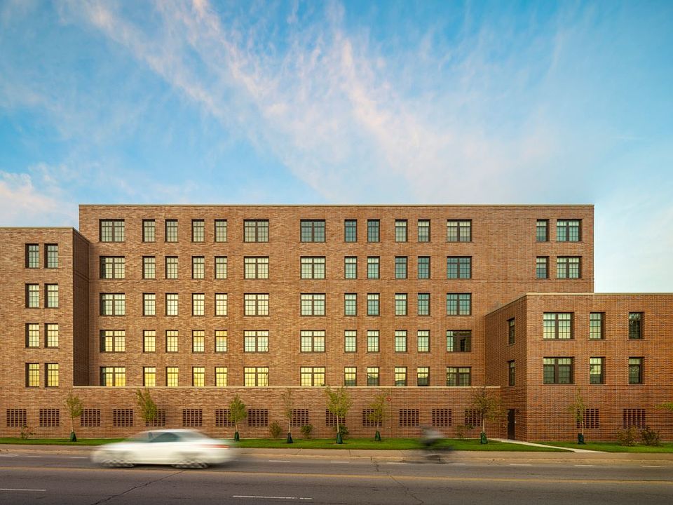 1st image of 2737 N Hoyne Ave #307
