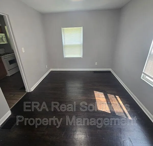 2920 Ruhl Ave — Photo 7