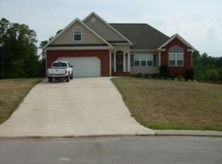 2 Maple Leaf Dr, Rock Spring, GA 30739