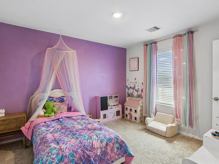 343 Sickle Loop — Photo 29