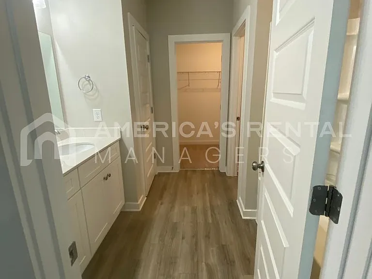 240 County Road 1701 — Photo 27