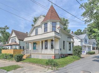 11 Alger Ave, Providence, RI 02907