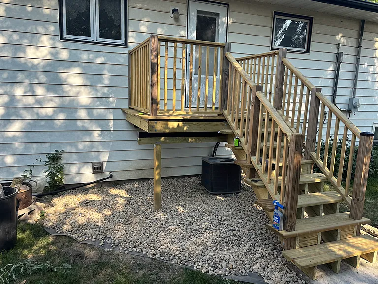 8 S Weber St — Photo 2