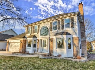 1141 Winding Glen Dr, Carol Stream, IL