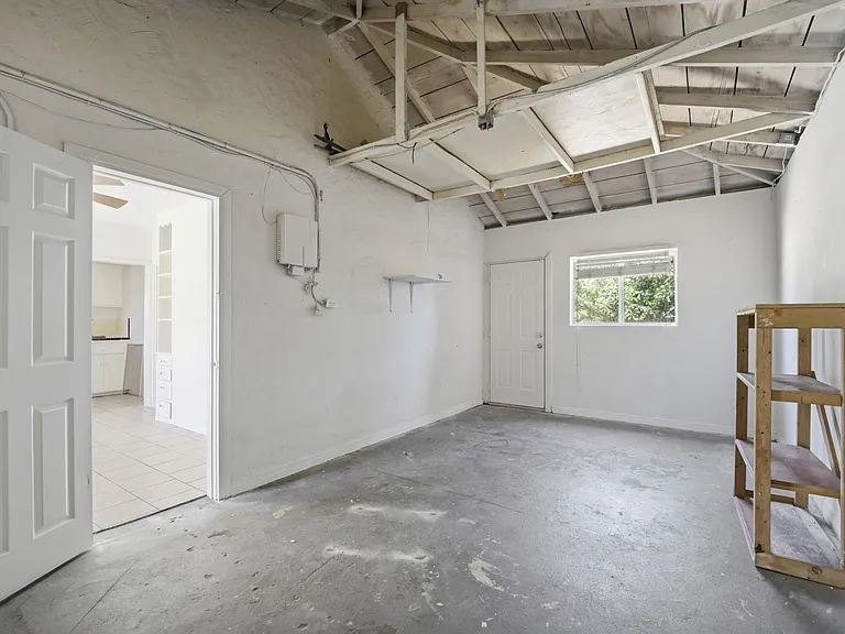 4914 Maine Ave — Photo 15