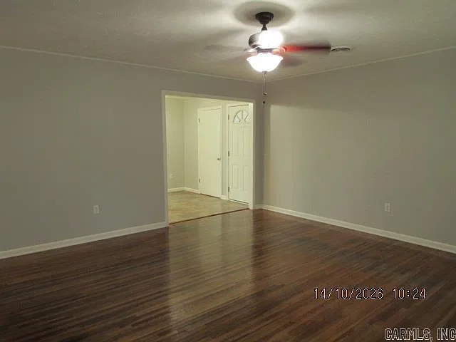 3 bed, 2.0 bath, 1270 sqft, $1,350 — Photo 4
