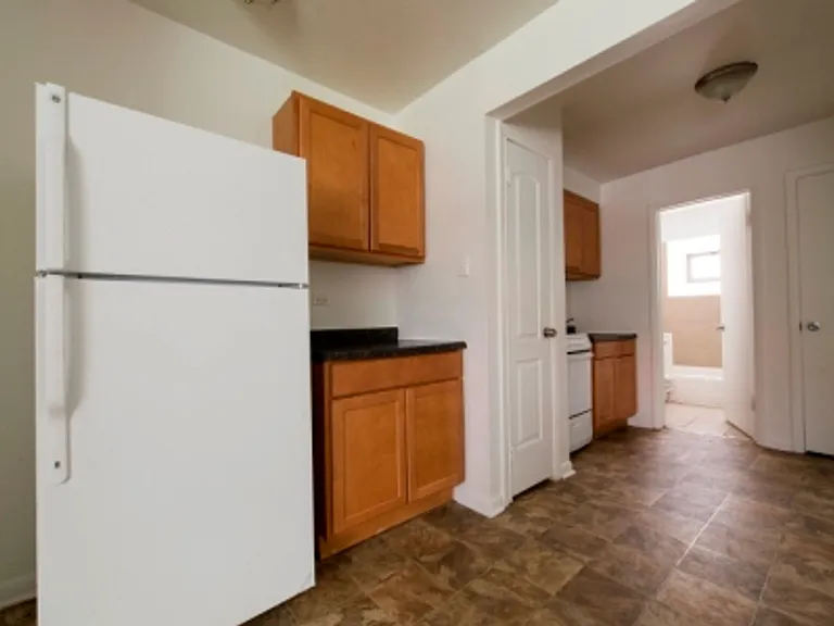 8312 S Ingleside Ave — Photo 18