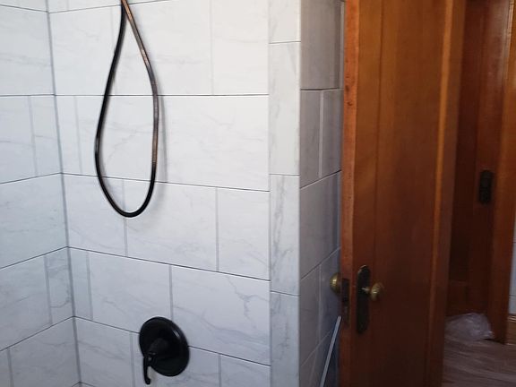 4th image of 8230 S Elizabeth St Floor 1