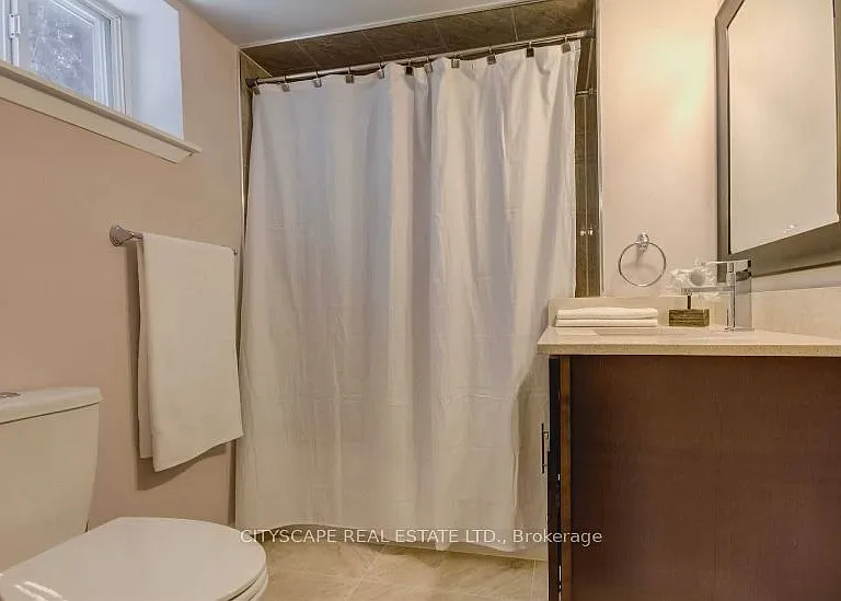 61 Farmbrook Rd #BASEMENT — Photo 9