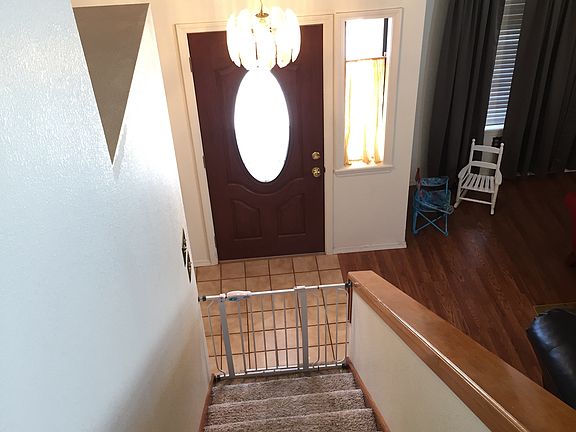 5th image of 218 Cottonwood Dr