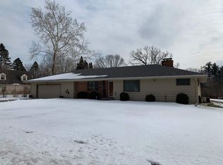 3421 N View Rd, Rockford, IL 61107