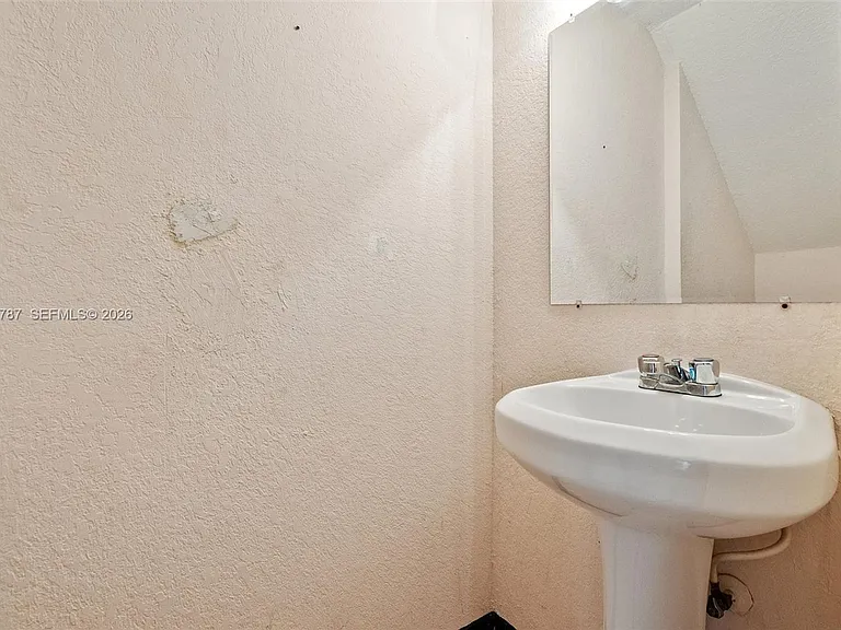 833 NW 82nd Ave #6 — Photo 20
