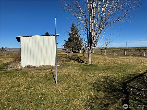 5th image of 16002 Road 28 SW