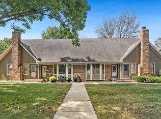 134 SW Robin Rd, Lees Summit, MO 64063