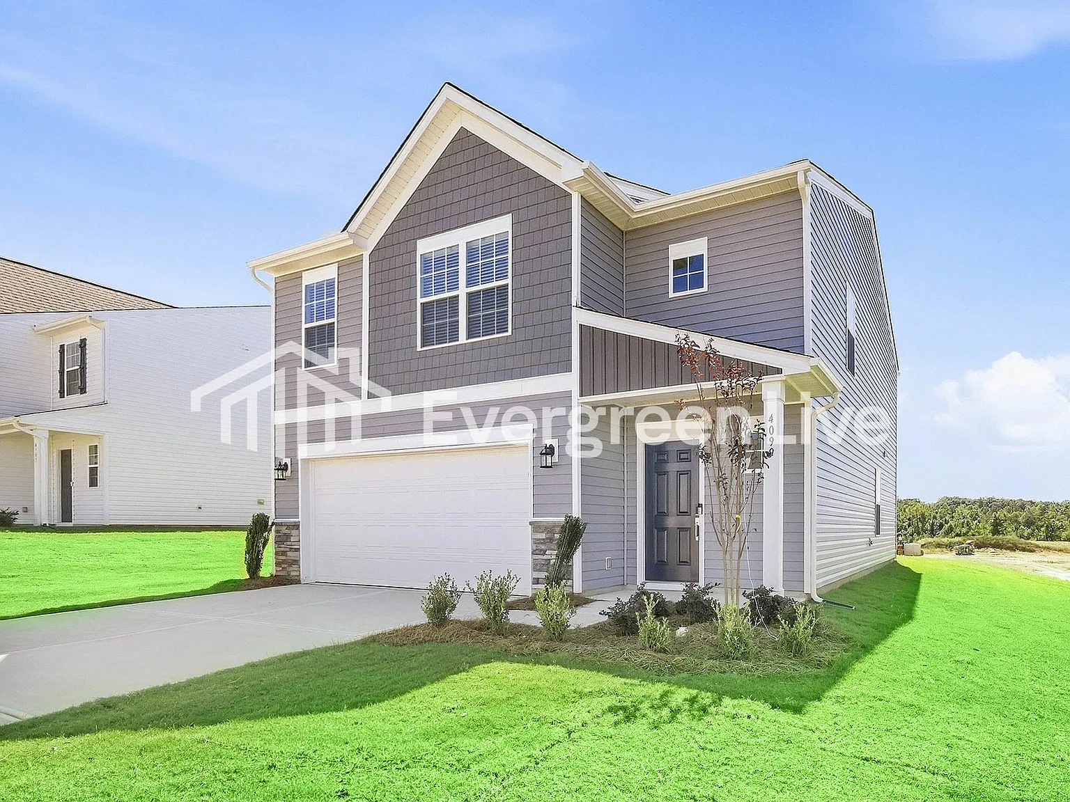 4 bed, 2.5 bath, 1956 sqft, $1,895 — Photo 2