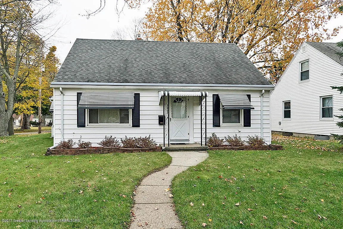 2403 Devonshire Ave photo 1