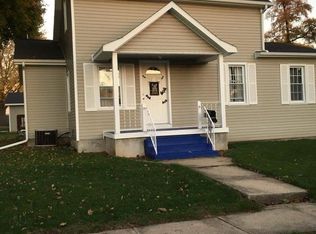 103 S Randolph St, Princeton, IL 61356